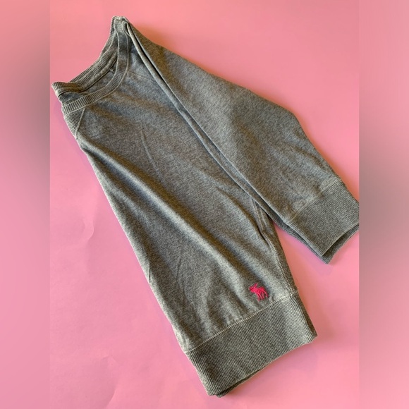 Abercrombie and Fitch top - Picture 2 of 6